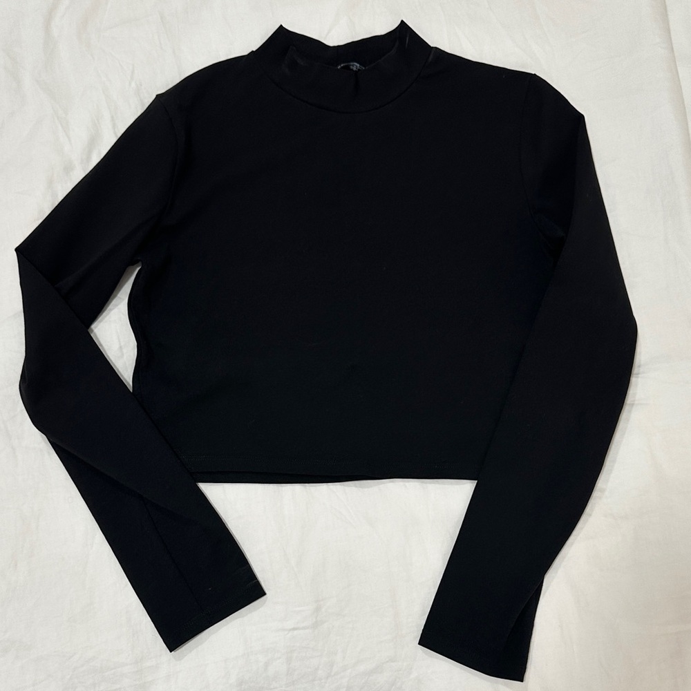 Zara Black Long Sleeve Crop Top